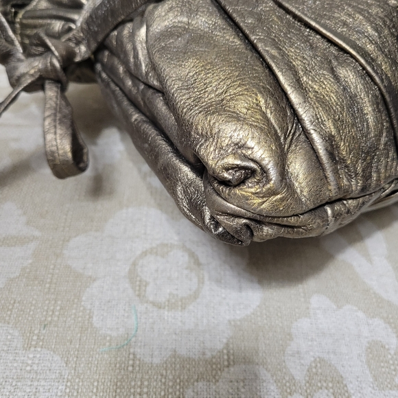 GUCCI HYSTERIA LEATHER BRONZE VINTAGE LARGE CLUTCH - Picture 8 of 9